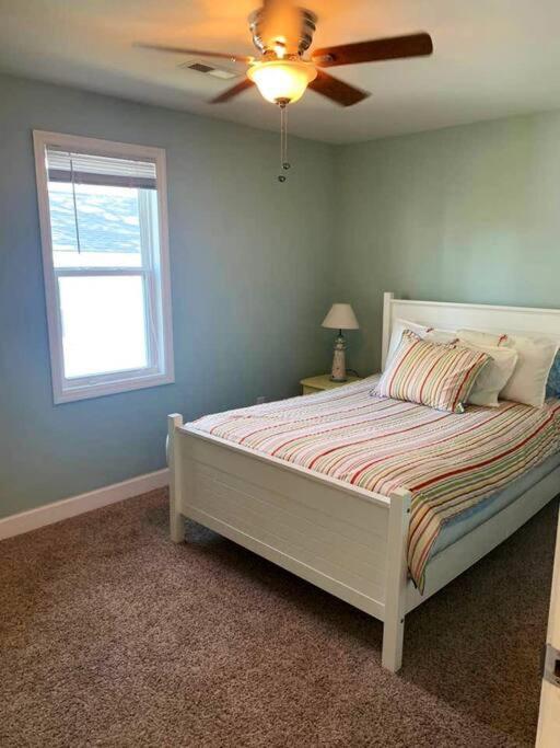Flip Flop Beach Cottage Carolina Beach Bagian luar foto
